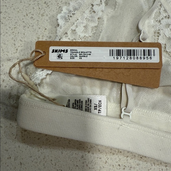 Skims Bridal Triangle Bralette Marble XS - Picture 9 of 11